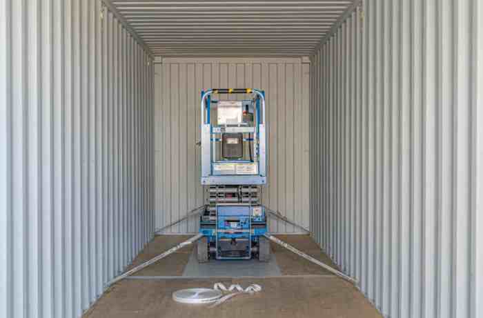 Carabiners for securing cargo in trucks