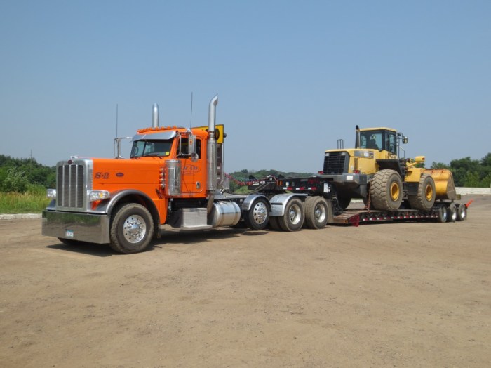 Best flatbed trucks for hauling equipment