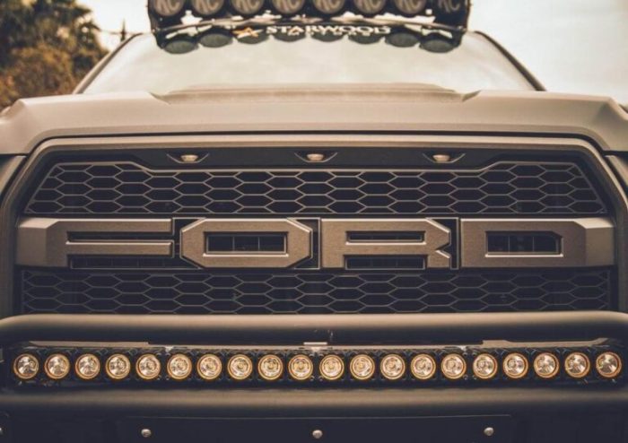 Best off-road light bars for trucks 2025